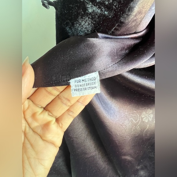 Retro Black Faux Fur Long Sleeve Hook Closure Coat - Picture 8 of 9